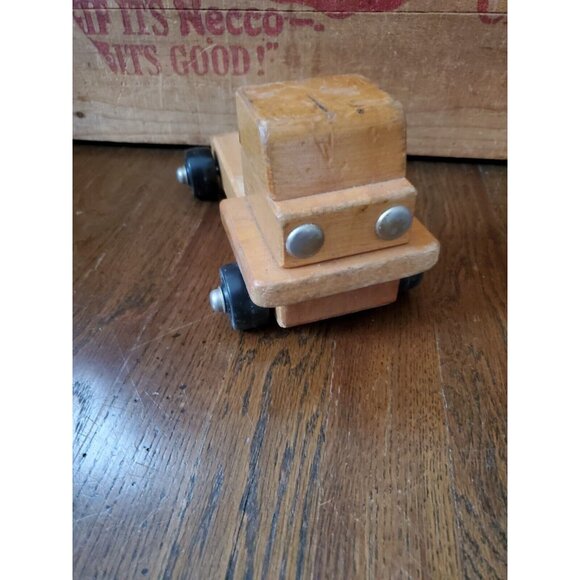 Rare Vintage Solid Maple Wood Flatbed Truck Toy - Community - Picture 2 of 9